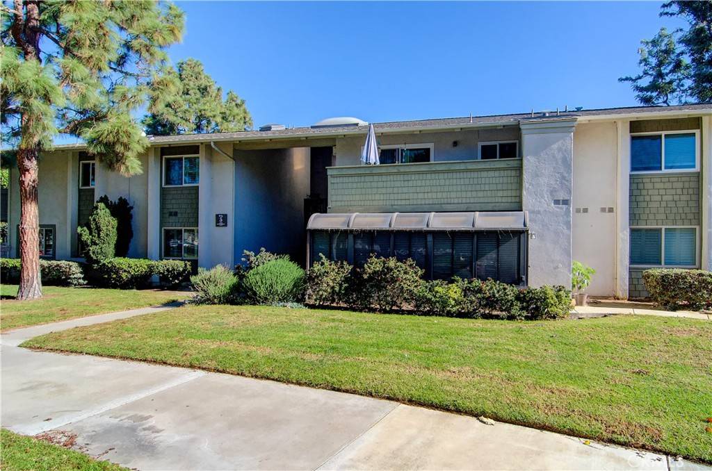 Huntington Beach, CA 92646,8777 Coral Springs CT #5D