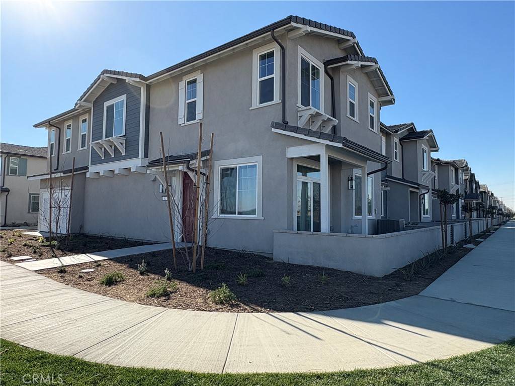 Ontario, CA 91761,4096 E Lily Paseo #102