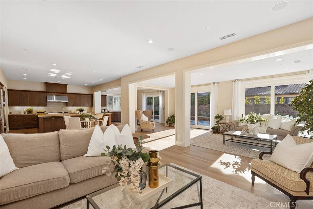 116 Quiet PL Irvine, CA 92602