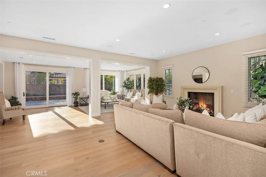 Irvine, CA 92602,116 Quiet PL