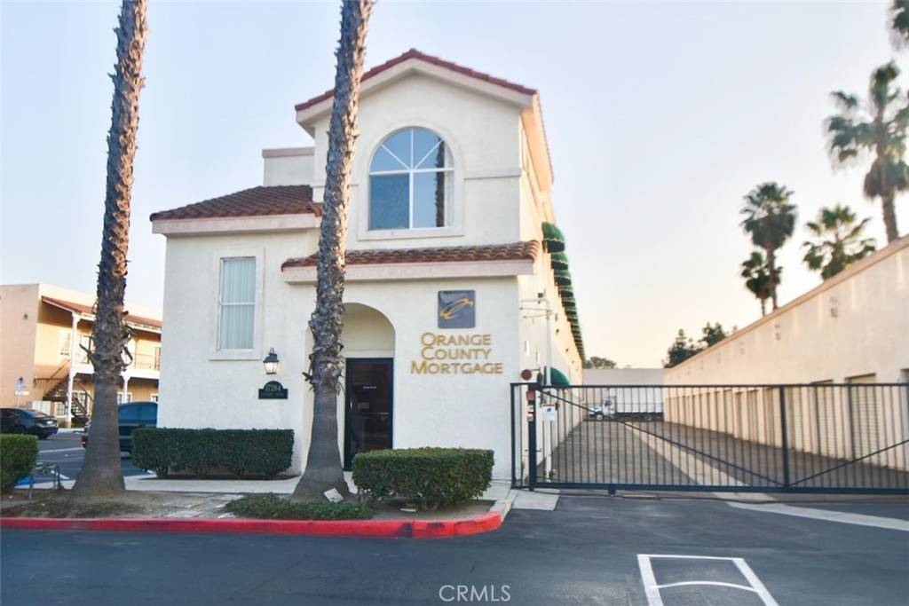 Fountain Valley, CA 92708,17284 Newhope ST