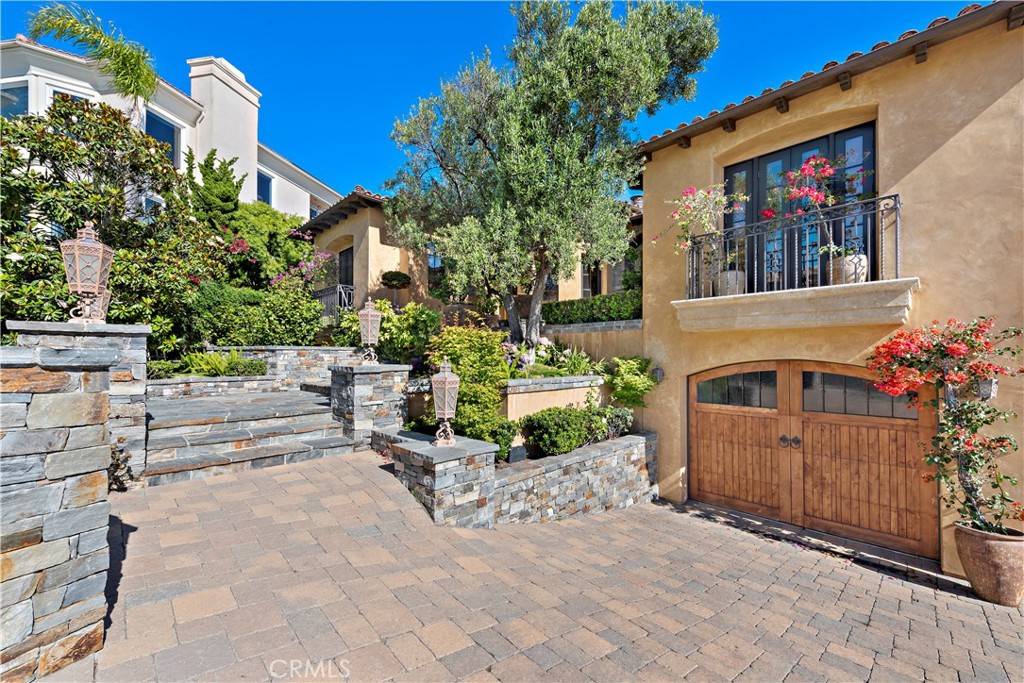 Laguna Niguel, CA 92677,20 Le Conte