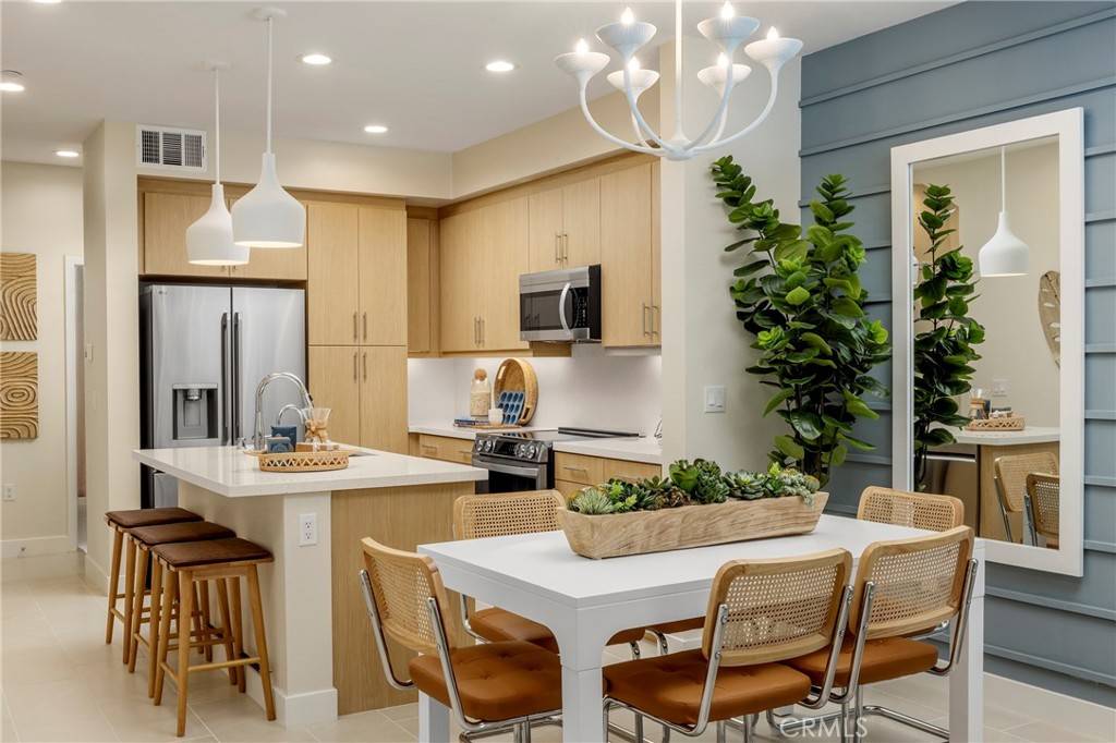 El Cajon, CA 92019,1320 Yannis CT