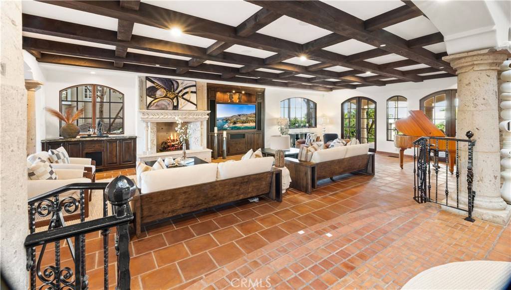 445 Isabella Ter Corona Del Mar, CA 92625