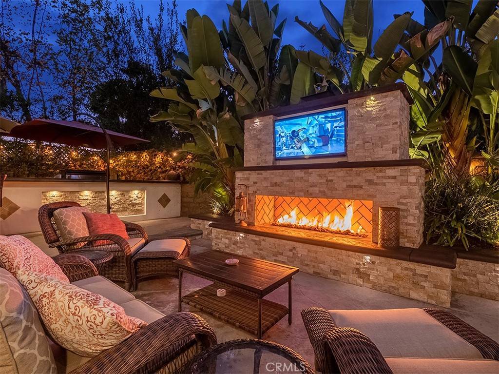Lake Forest, CA 92630,21861 Montbury DR
