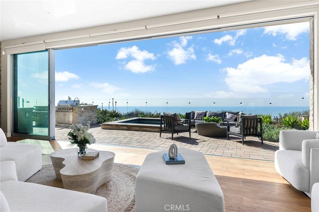 Laguna Beach, CA 92651,3355 Alta Laguna BLVD