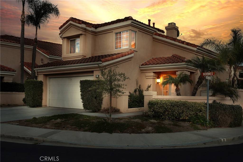 Irvine, CA 92614,2 Bormes