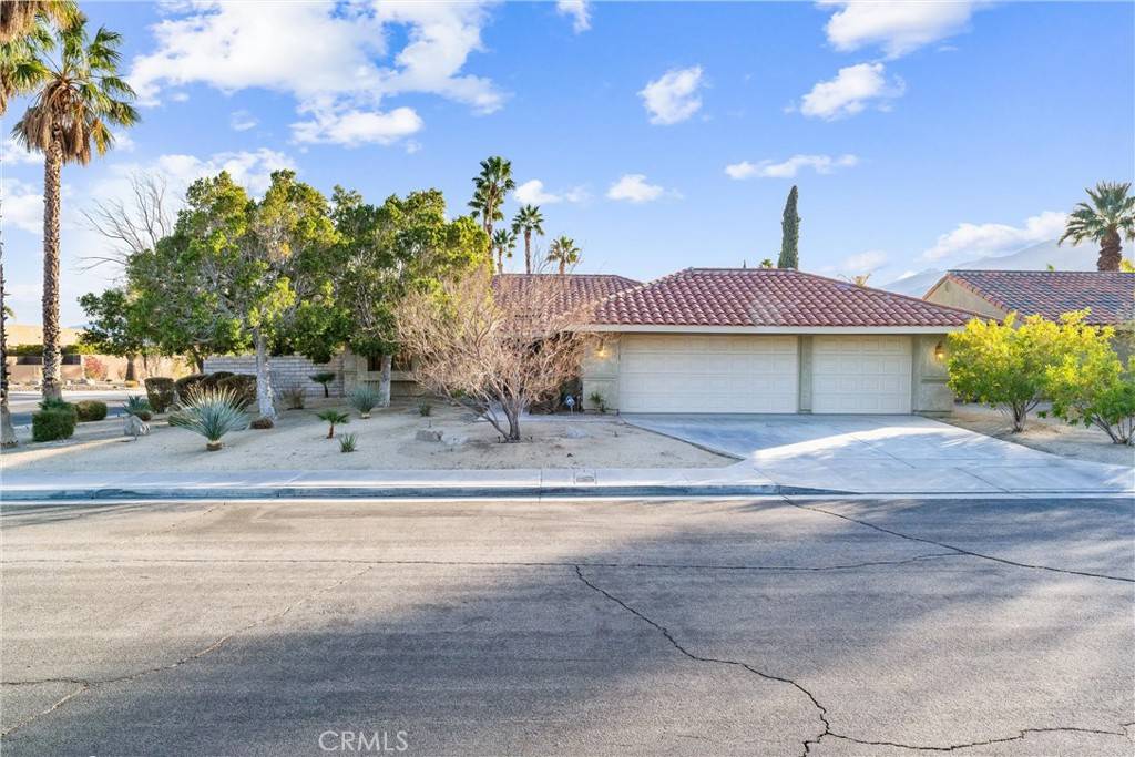 Palm Springs, CA 92262,1495 E Luna WAY