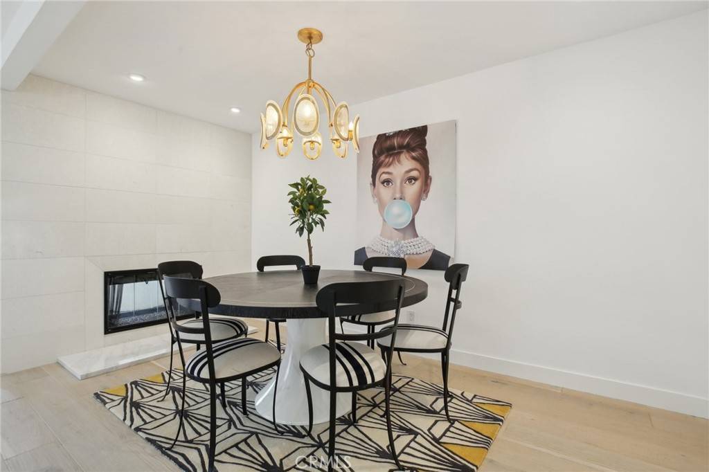 Newport Beach, CA 92663,1817 #A W Bay AVE #A