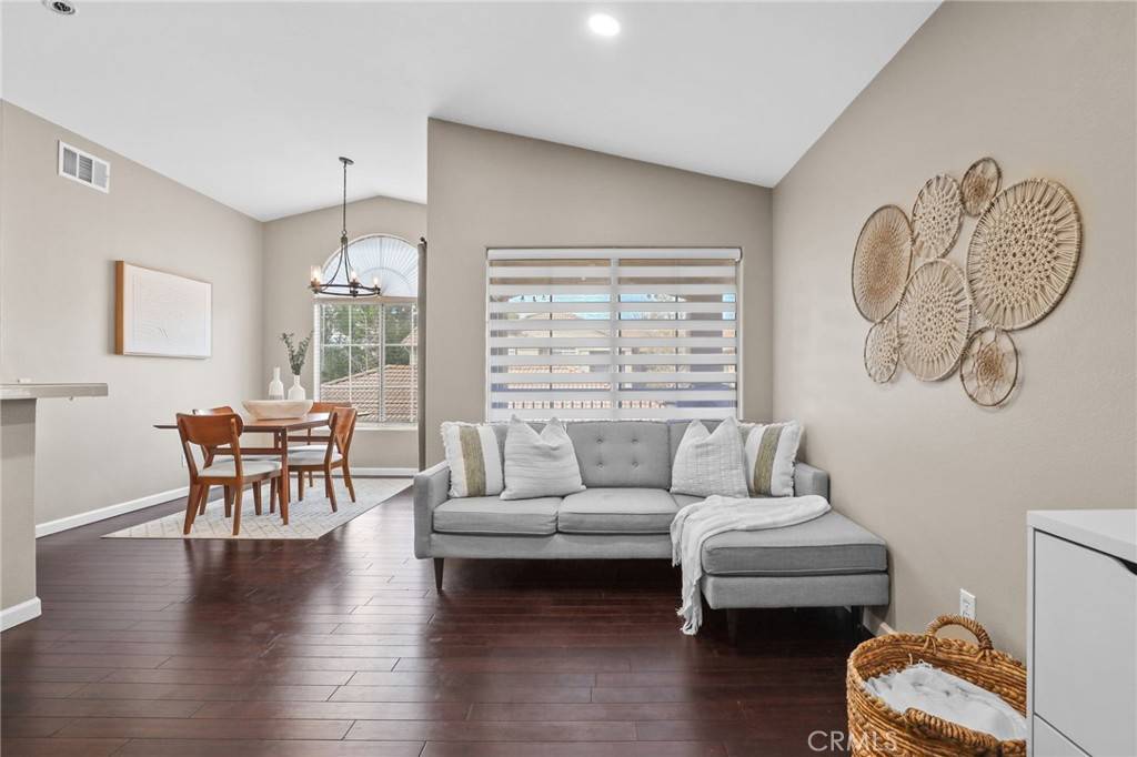 Lake Forest, CA 92610,329 Chaumont CIR