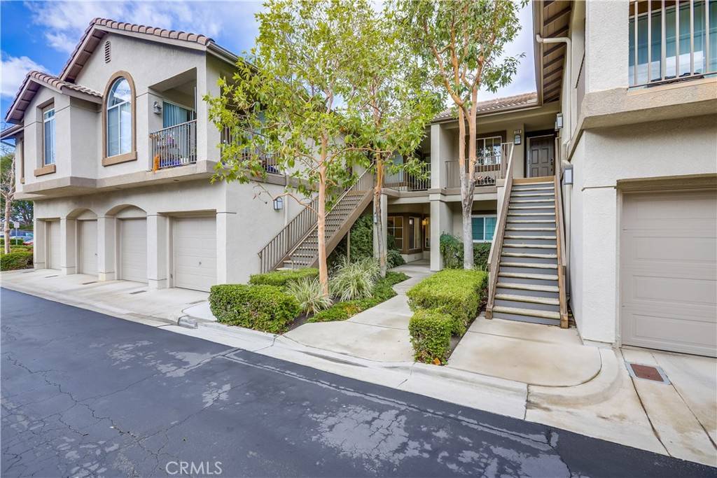 Lake Forest, CA 92610,206 Chaumont CIR