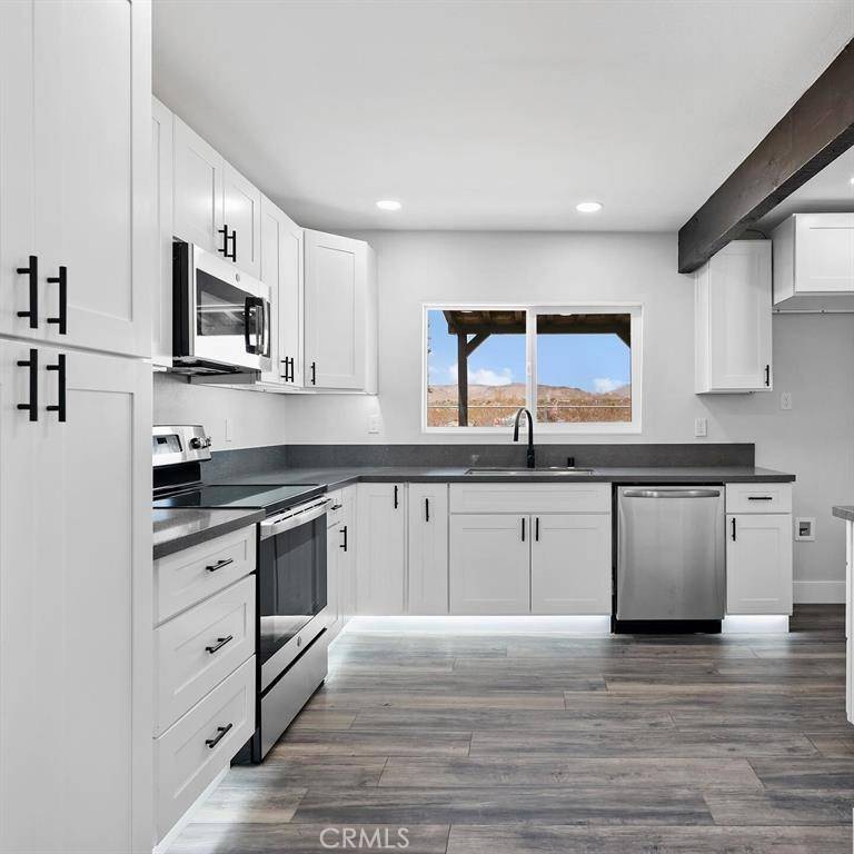 Yucca Valley, CA 92284,1266 Cambria AVE #U1-2