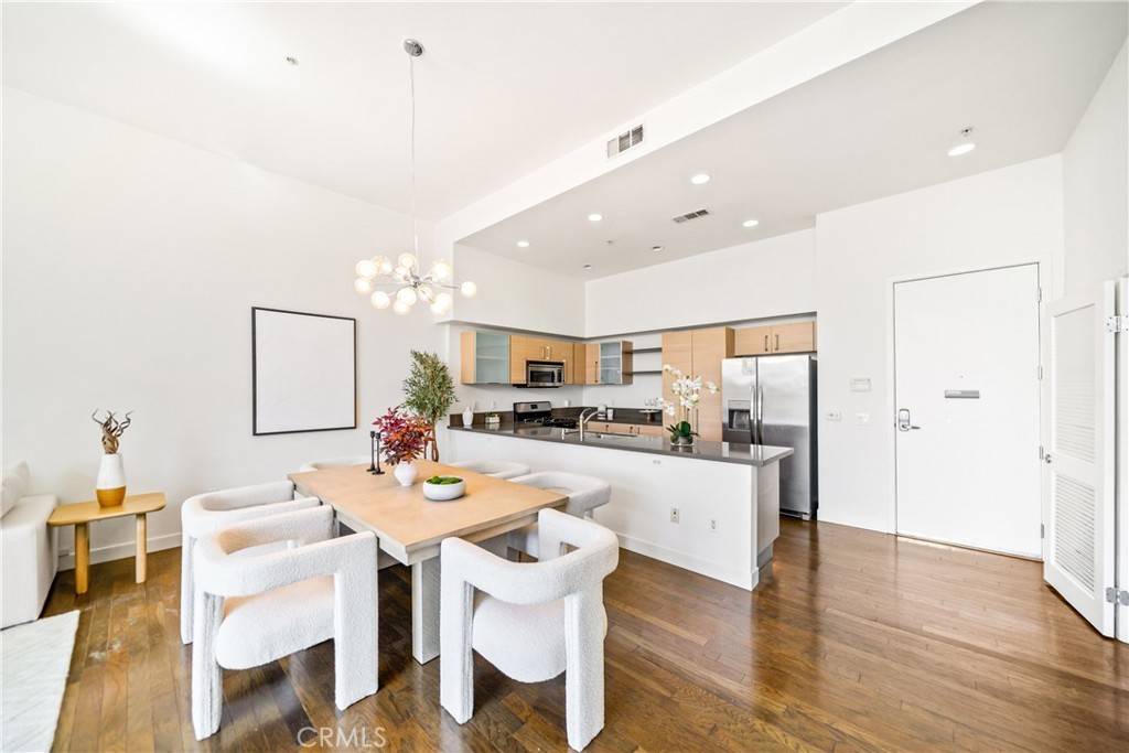 Los Angeles, CA 90017,1234 Wilshire BLVD #612