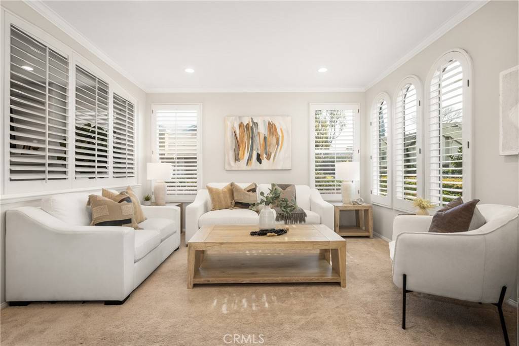 Irvine, CA 92602,16 Mineral King