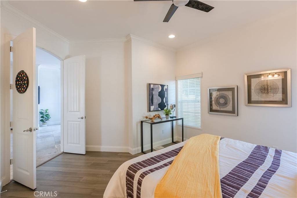 1984 Orange AVE Costa Mesa, CA 92627