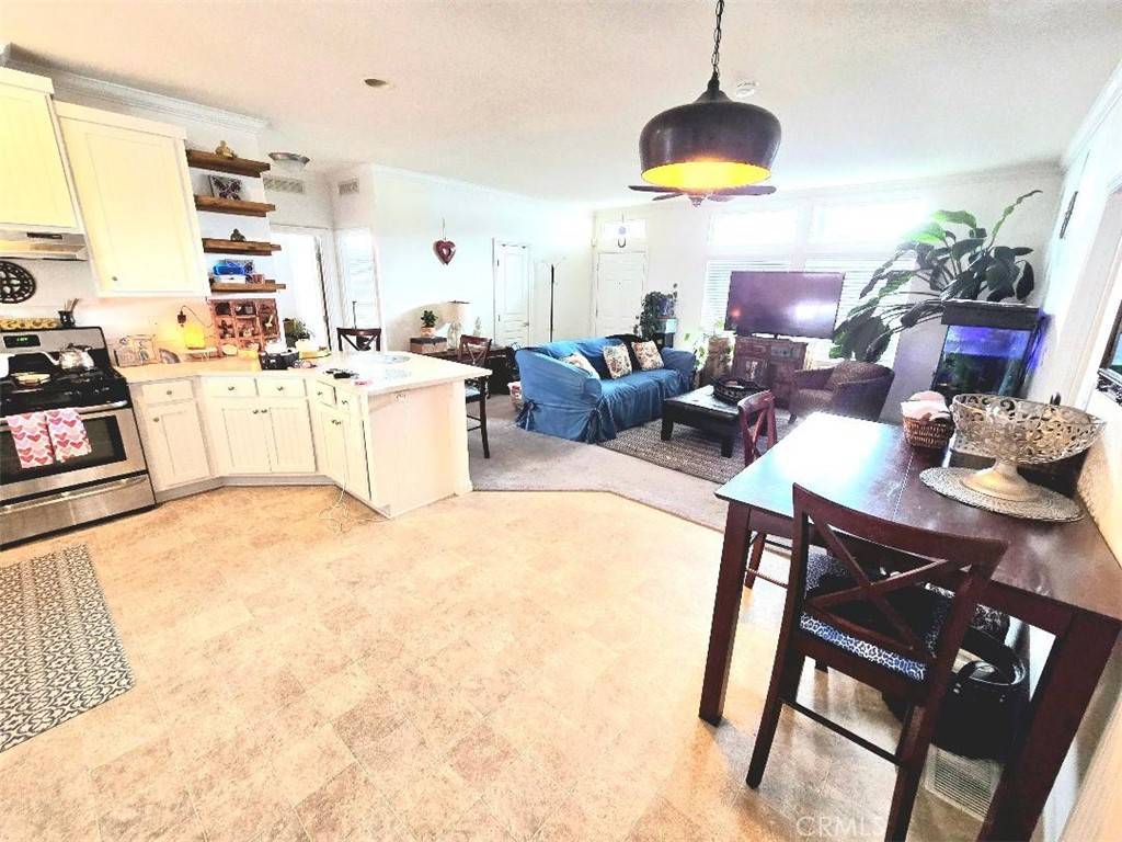 Huntington Beach, CA 92648,20701 Beach BLVD #30