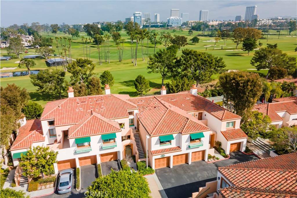 Newport Beach, CA 92660,278 Villa Point DR