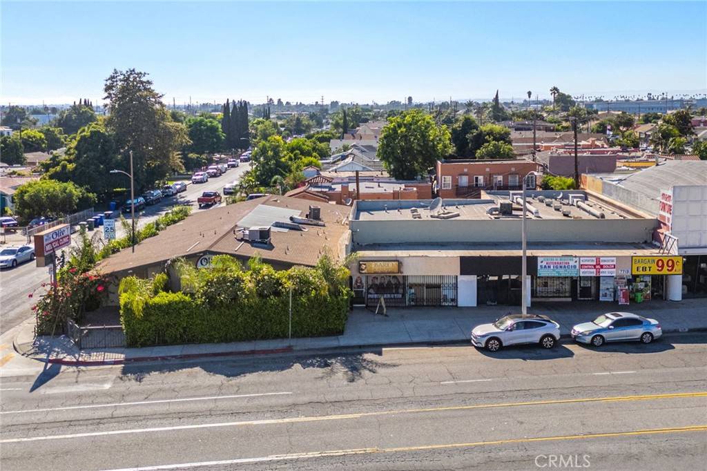 Huntington Park, CA 90255,7721 Pacific BLVD