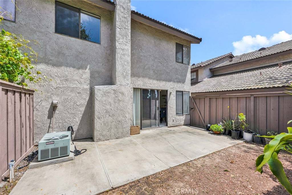 Fullerton, CA 92833,1021 Carmel CIR
