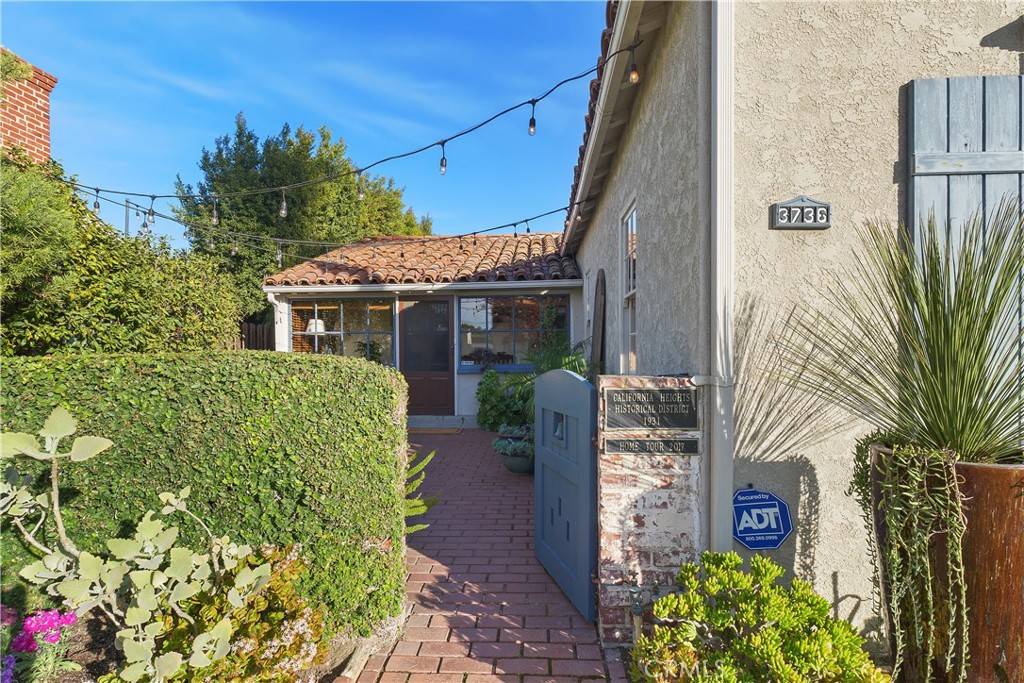 Long Beach, CA 90807,3736 Gaviota AVE