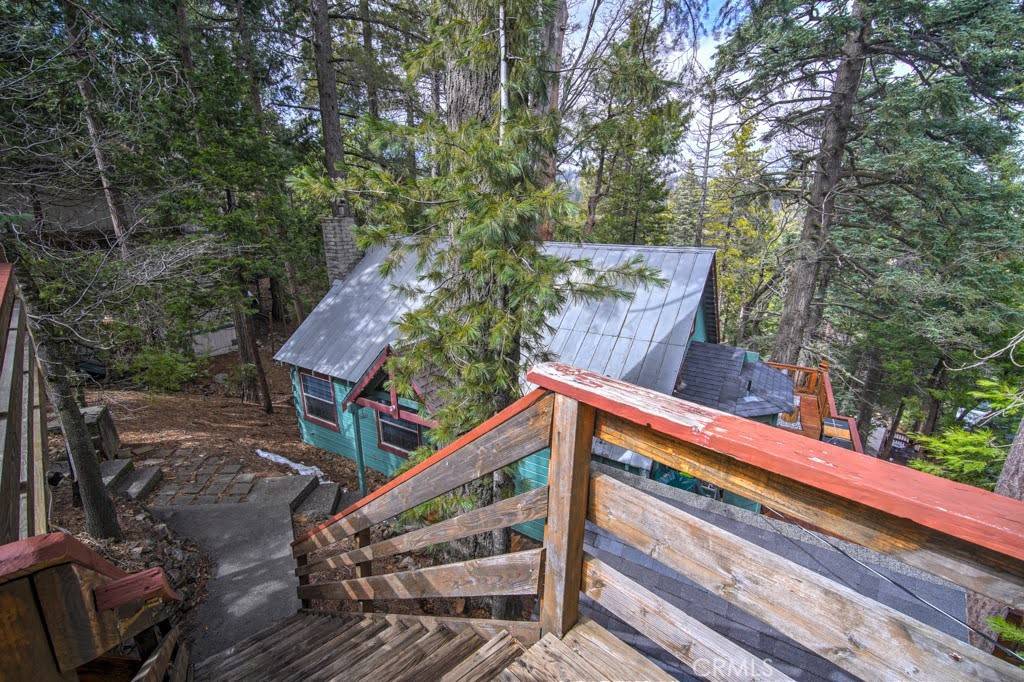 Twin Peaks, CA 92391,582 Rose LN