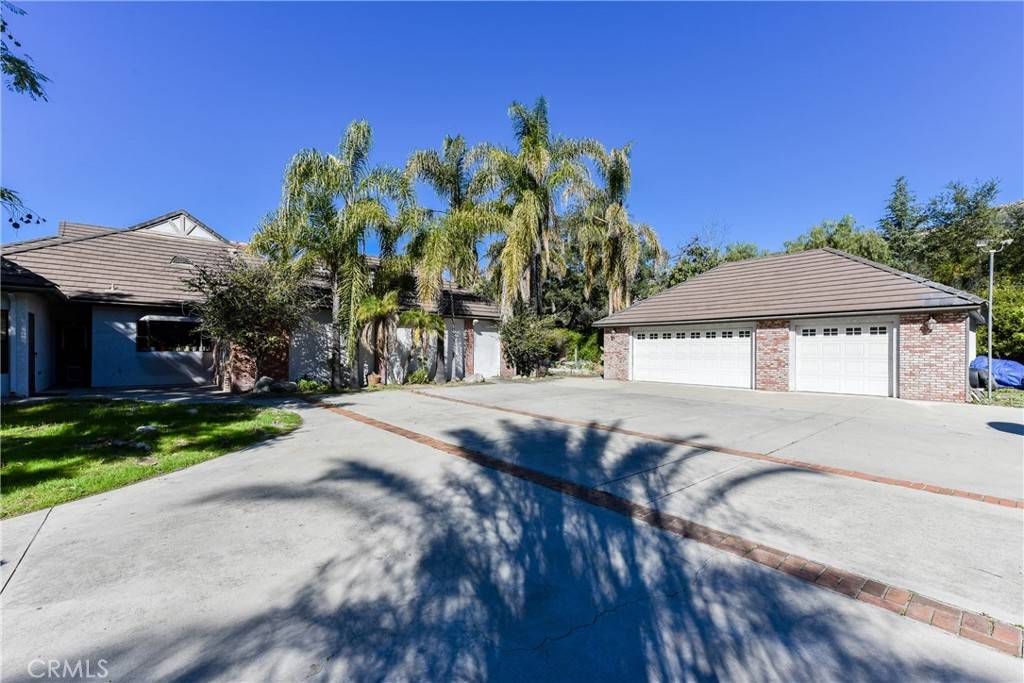 Bradbury, CA 91008,99 Bliss Canyon RD
