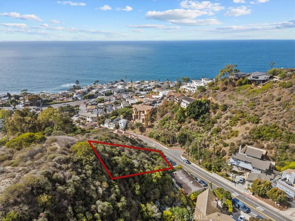 Laguna Beach, CA 92651,415 Nyes PL