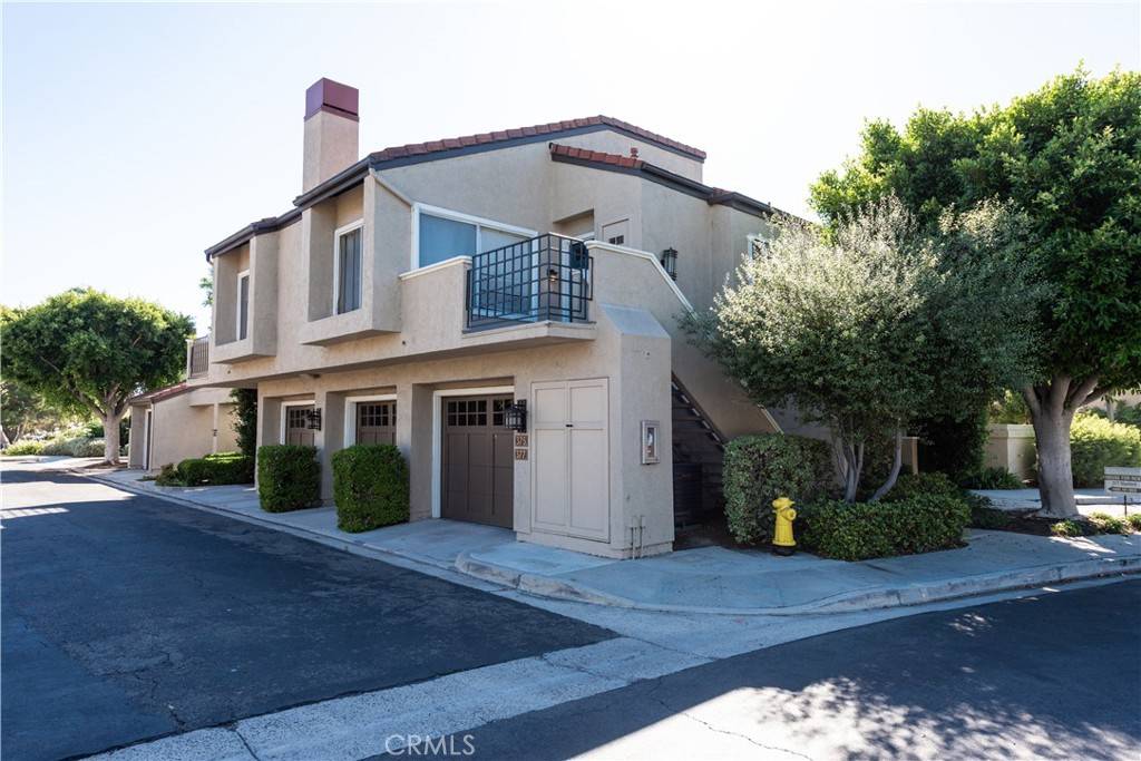 Irvine, CA 92612,375 Stanford CT #9