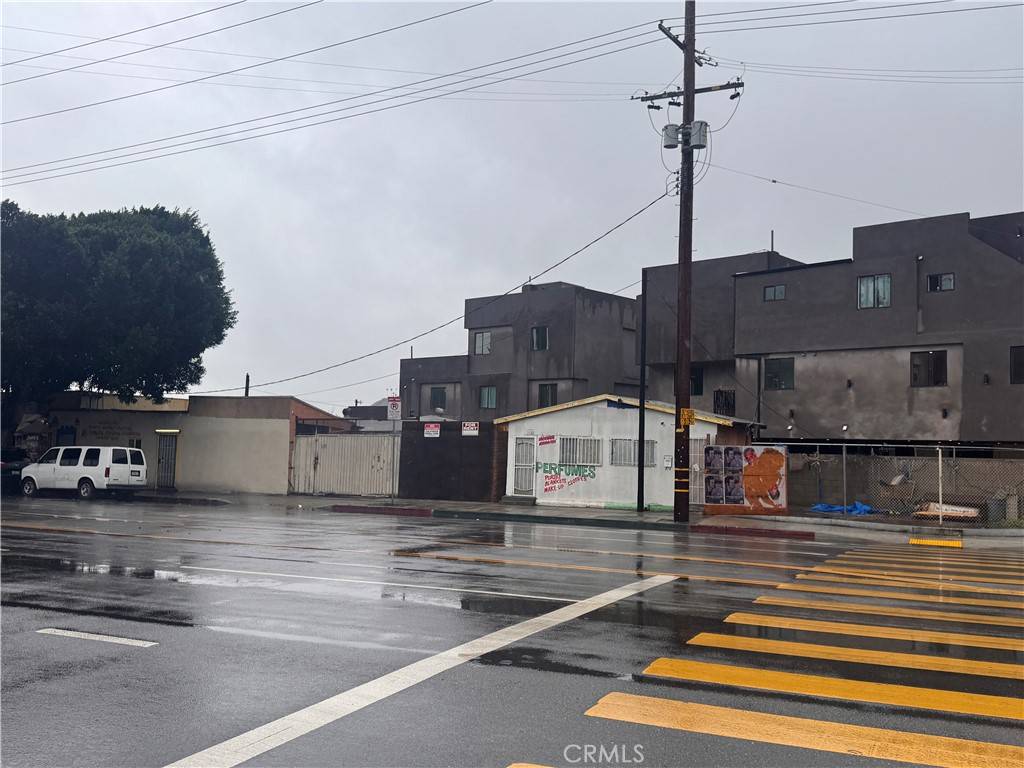 Los Angeles, CA 90065,1120 Cypress AVE