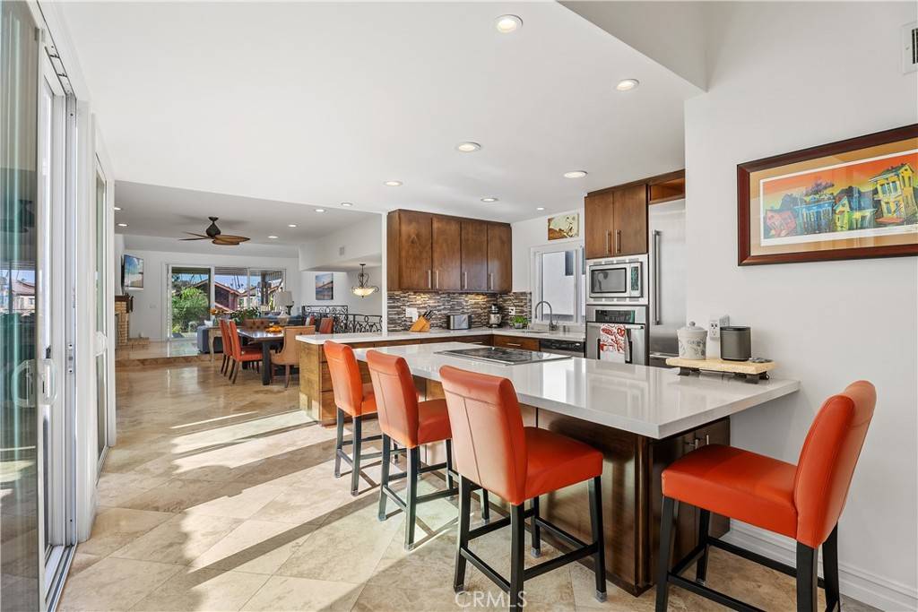 Seal Beach, CA 90740,154 12th ST