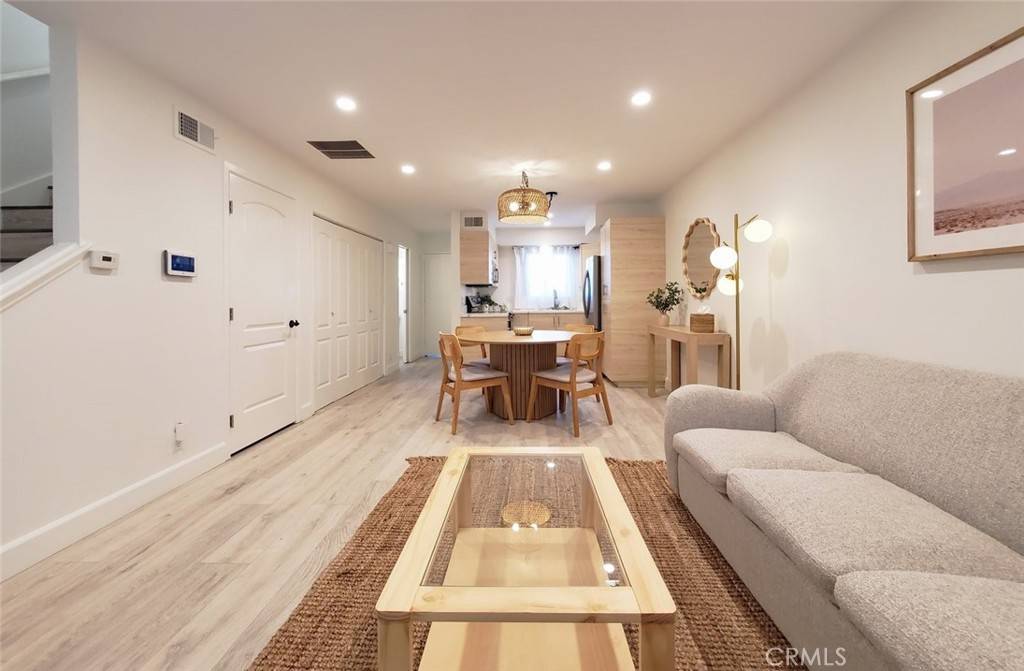 Huntington Beach, CA 92646,19749 Claremont LN