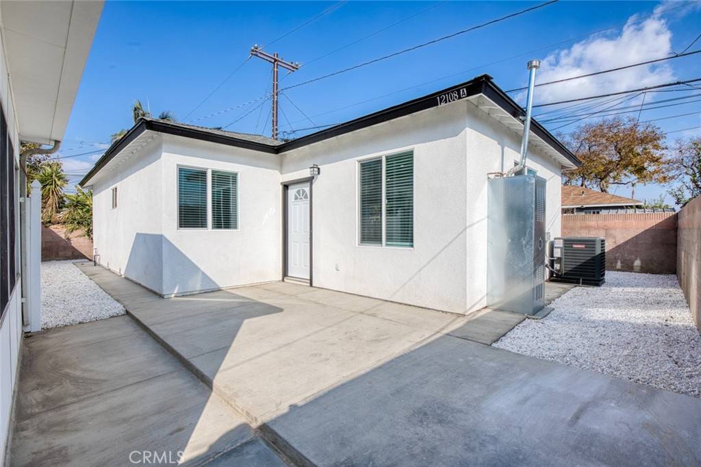 Downey, CA 90242,12108 Dunrobin AVE