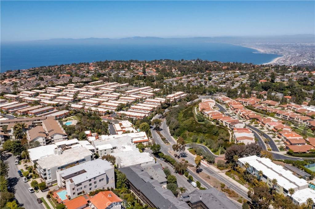 Rancho Palos Verdes, CA 90275,28121 Highridge RD #301