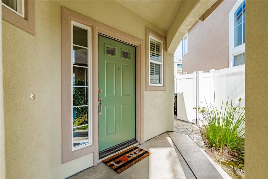 Huntington Beach, CA 92648,18662 Park Meadow LN