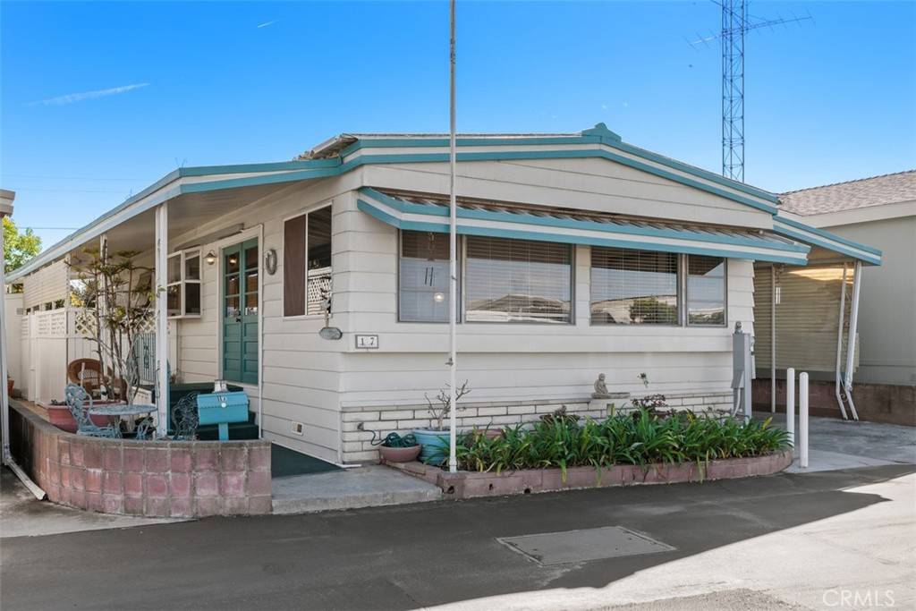 Oceanside, CA 92057,17 Oriole Lane