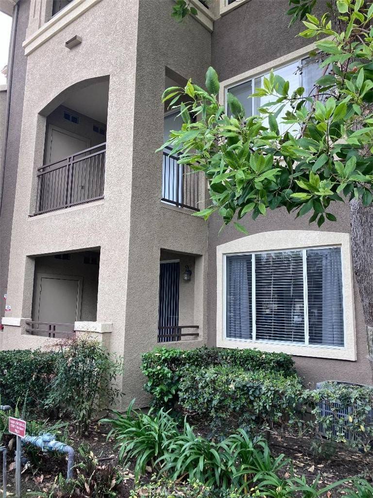 Aliso Viejo, CA 92656,22681 Oakgrove #615