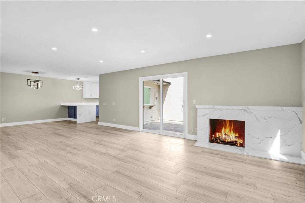 Irvine, CA 92612,5102 Alder