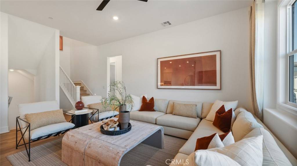 Irvine, CA 92618,324 Coolidge