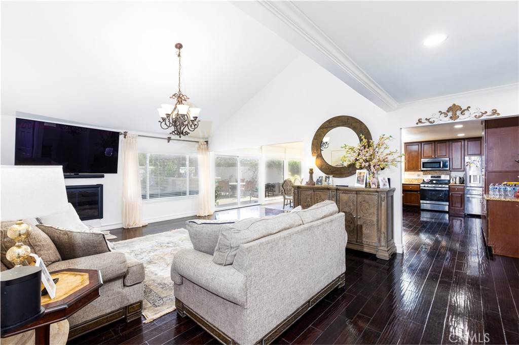 Mission Viejo, CA 92691,24652 Caverna