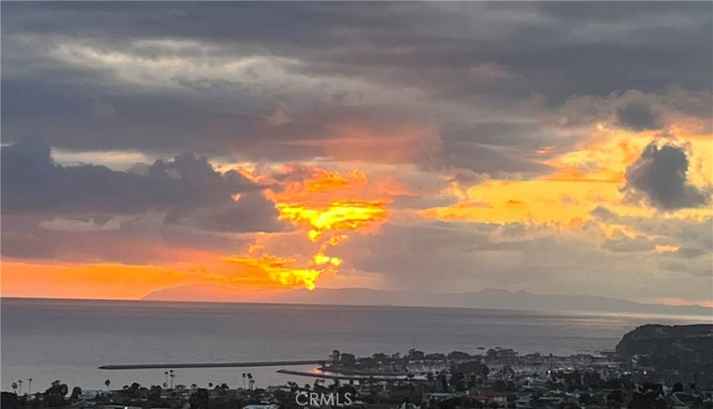 San Clemente, CA 92673,832 Calle Pluma