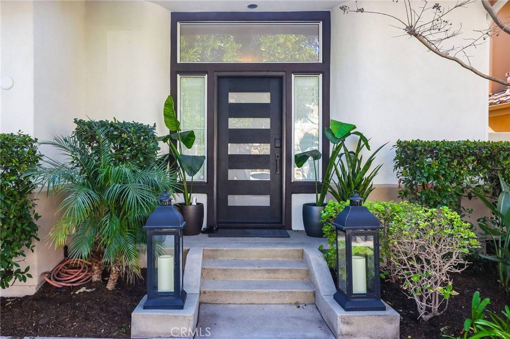 Tustin, CA 92782,12994 Maxwell DR