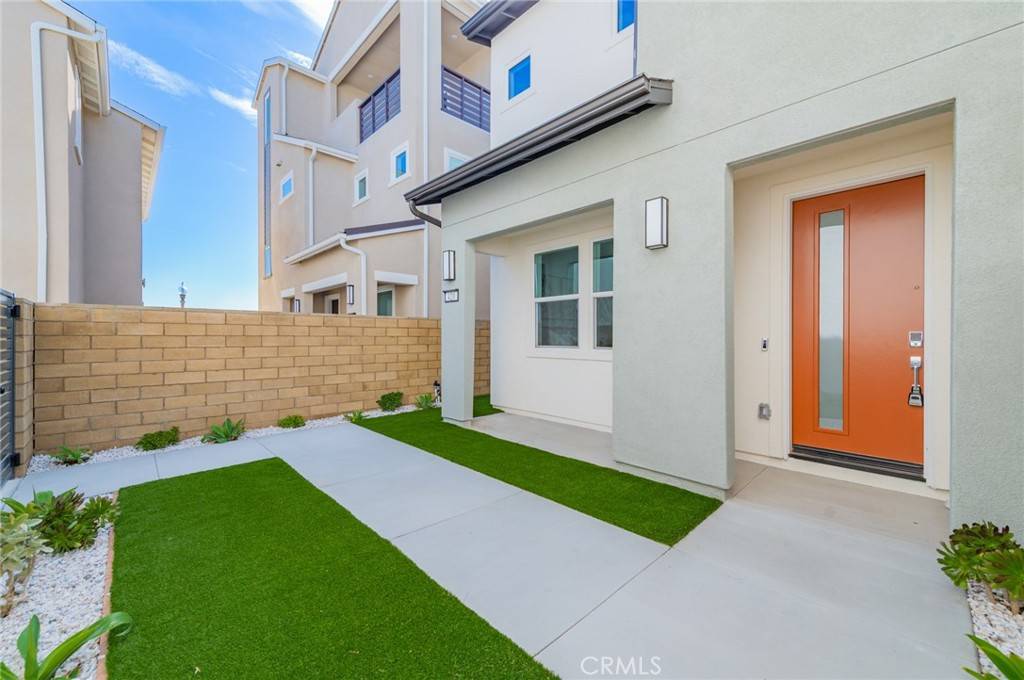 420 Flycatcher Irvine, CA 92618