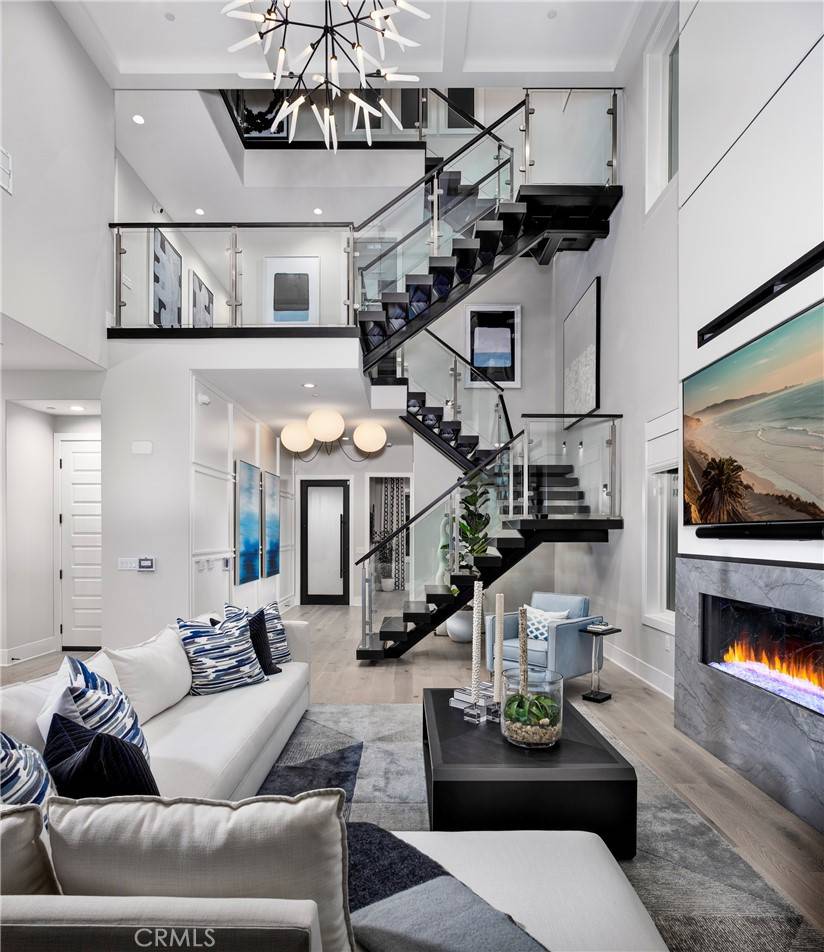 Irvine, CA 92618,160 Creation