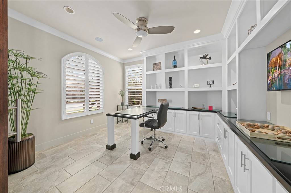 Aliso Viejo, CA 92656,21 Alisal CT
