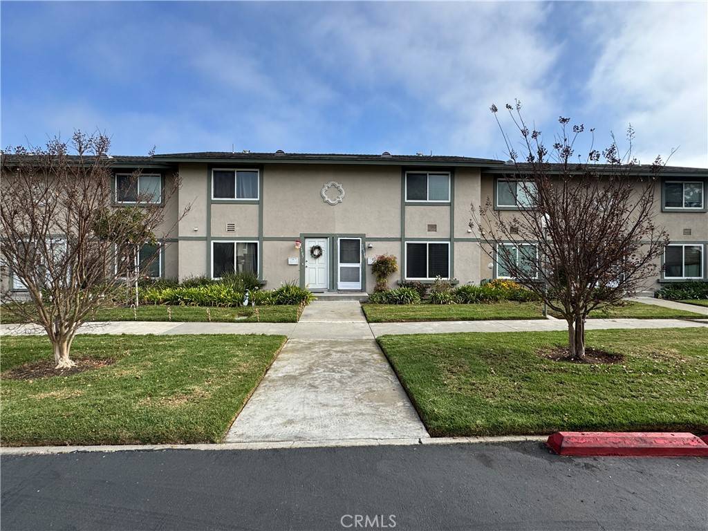 Huntington Beach, CA 92649,16509 Caballero LN #30B