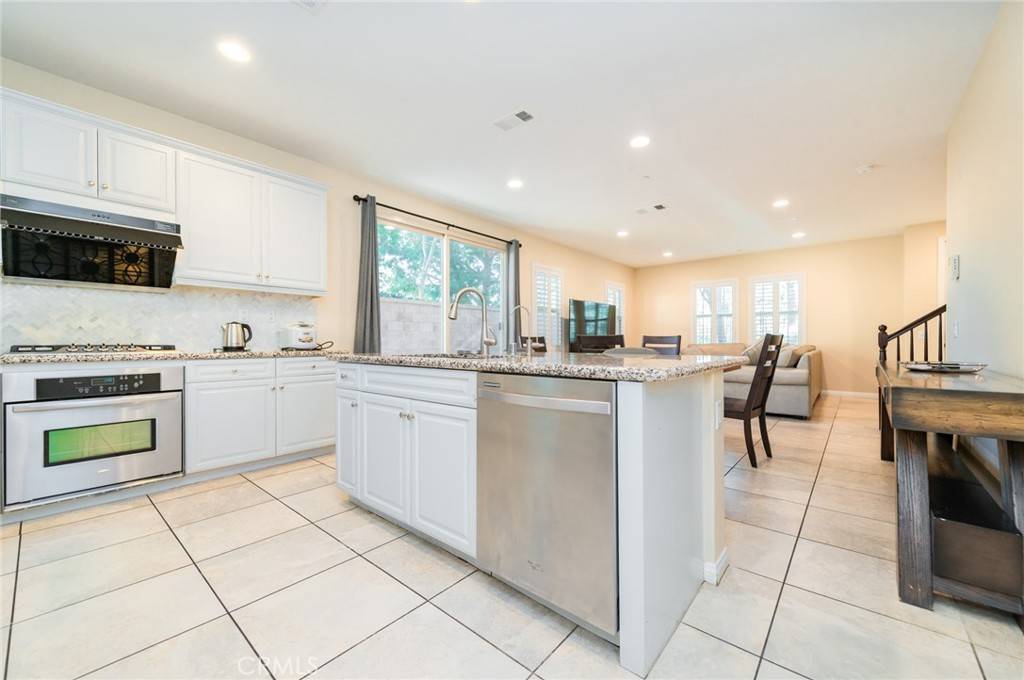 34 Latitude Irvine, CA 92618