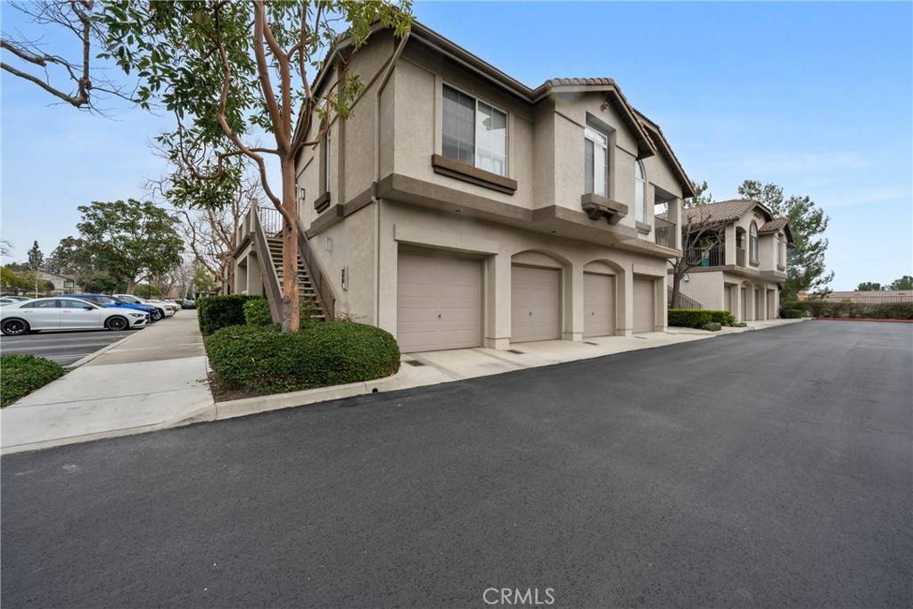 Lake Forest, CA 92610,219 Chaumont CIR