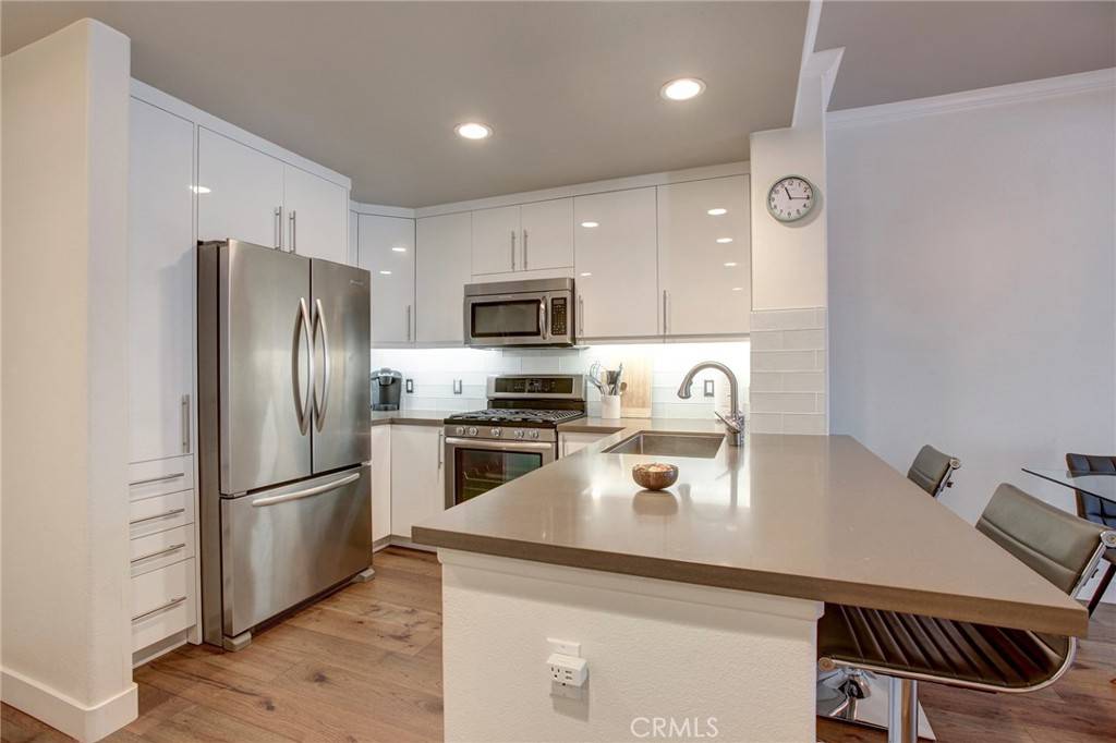 Irvine, CA 92612,2154 Watermarke PL