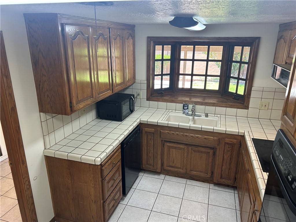 Anaheim, CA 92806,129 S Kingsley ST