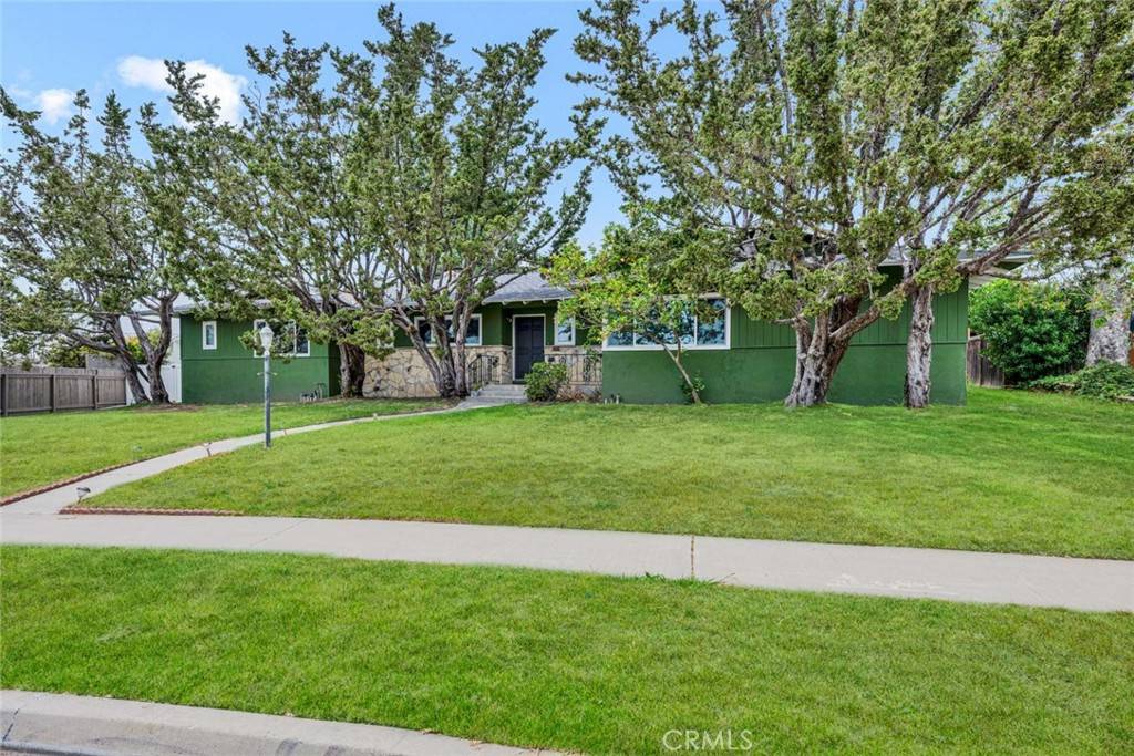 Santa Ana, CA 92705,12431 Eveningside DR